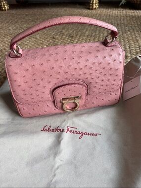 Authentic LIMITED EDITION Salvatore Ferragamo Pink/mauve Ostrich Leather Bag